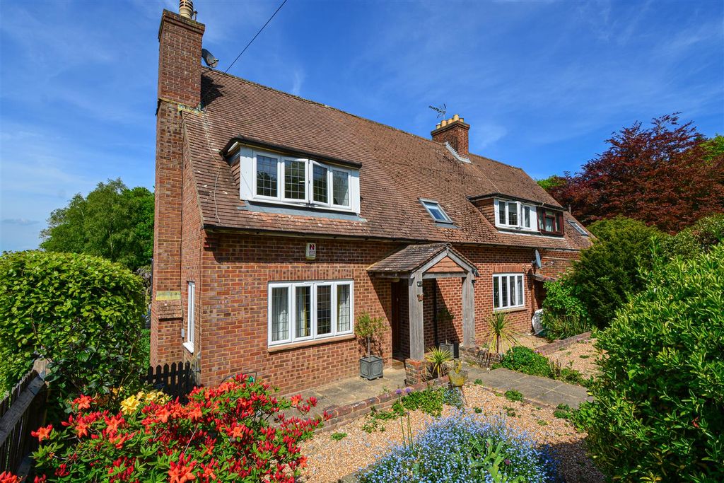 Property photo 3 of 36