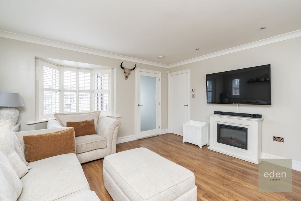 Property photo 3 of 22