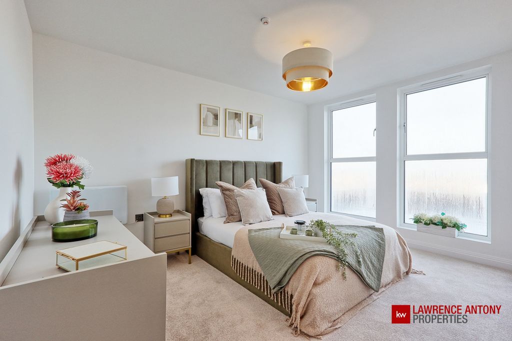 Property photo 3 of 38