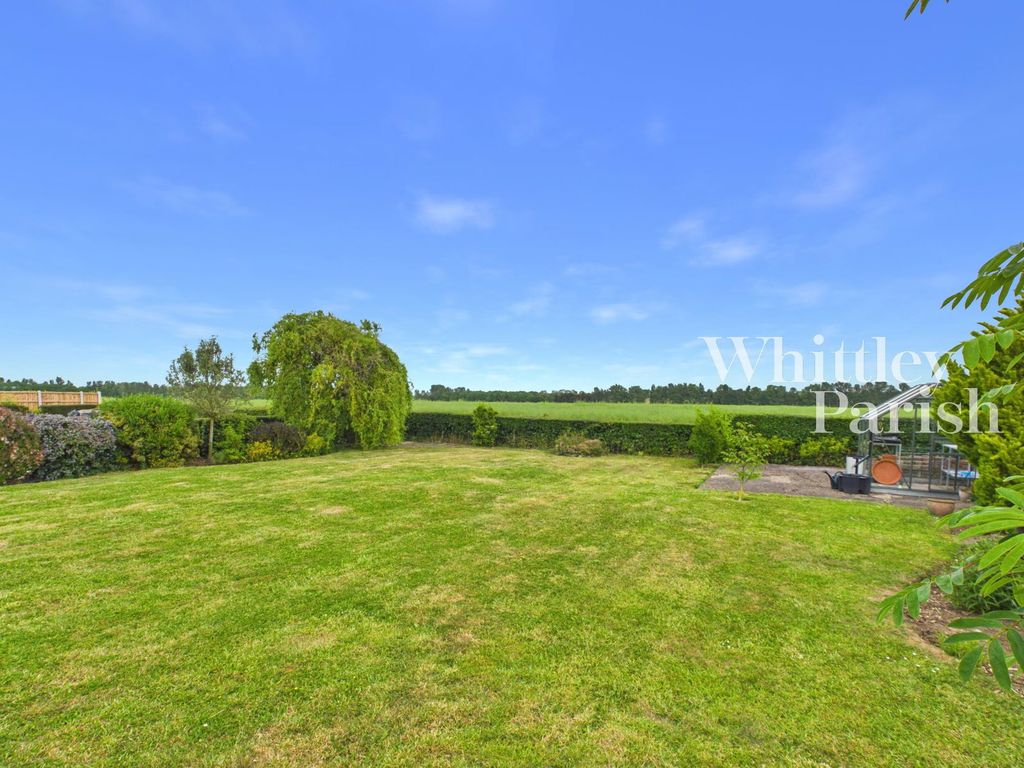 Property photo 3 of 27