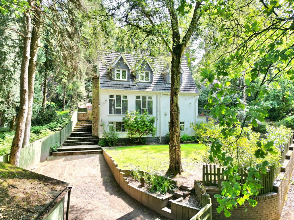Property photo 1 of 44