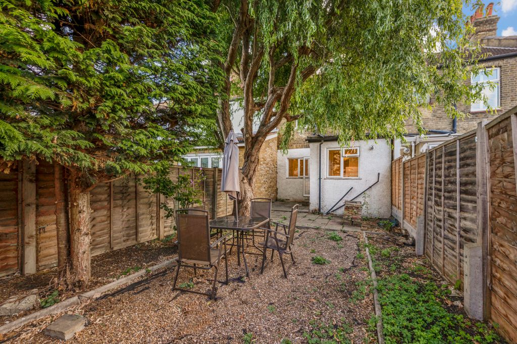 Property photo 2 of 13 Picture No. 01