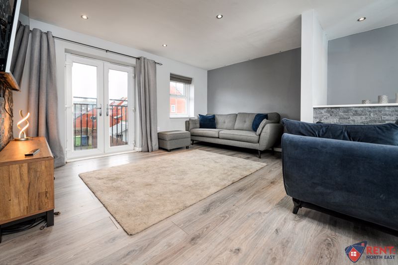 Property photo 1 of 13 Photo 6