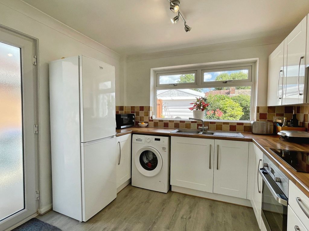 Property photo 2 of 22