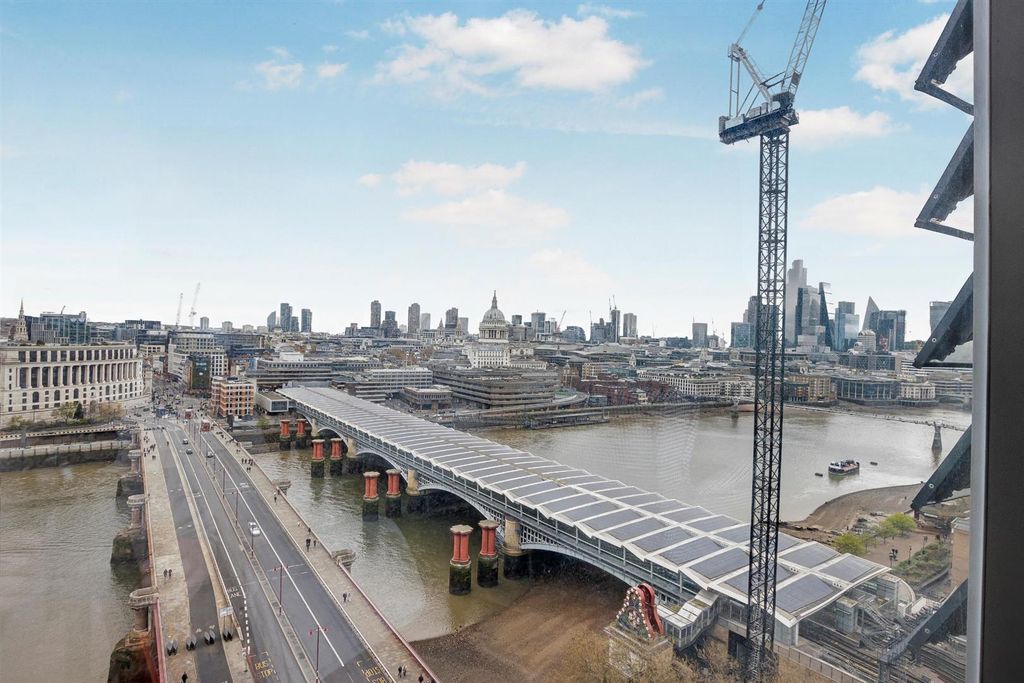 Property photo 2 of 22 Obf30321 (17).Jpg