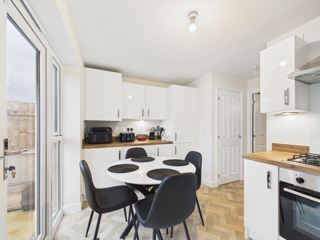 Property photo 3 of 14