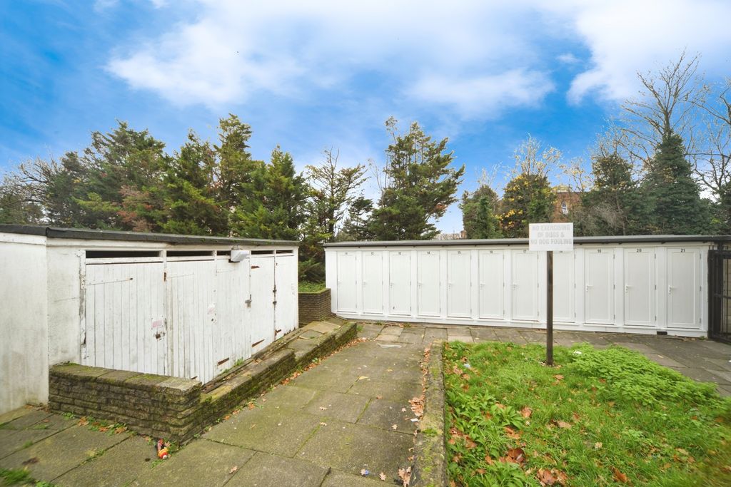 Property photo 3 of 9 Pbox-Img.Jpg