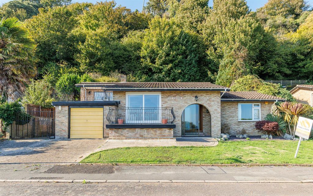 Property photo 1 of 31