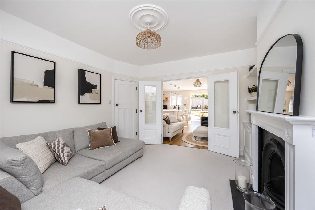 Property photo 3 of 32 Foredown Drive, 25-024.Jpg