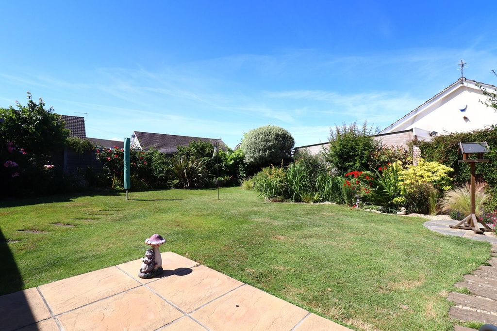 Property photo 2 of 31 Rear Garden