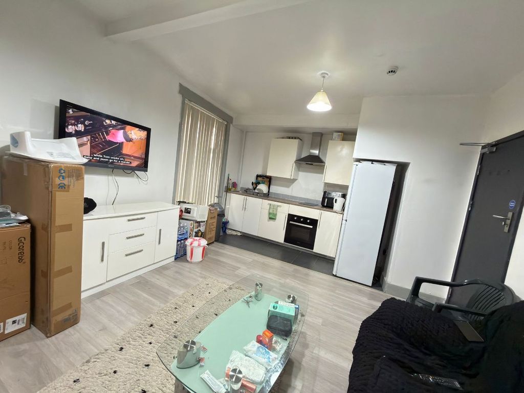 Property photo 2 of 4