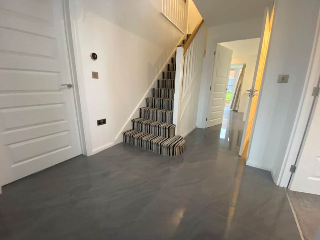 Property photo 3 of 20 Hallway