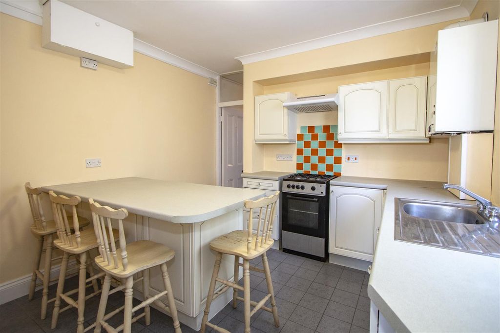 Property photo 3 of 10 3.Jpg