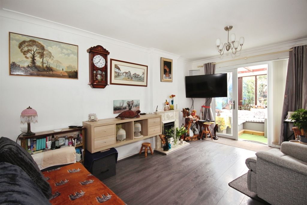 Property photo 3 of 13