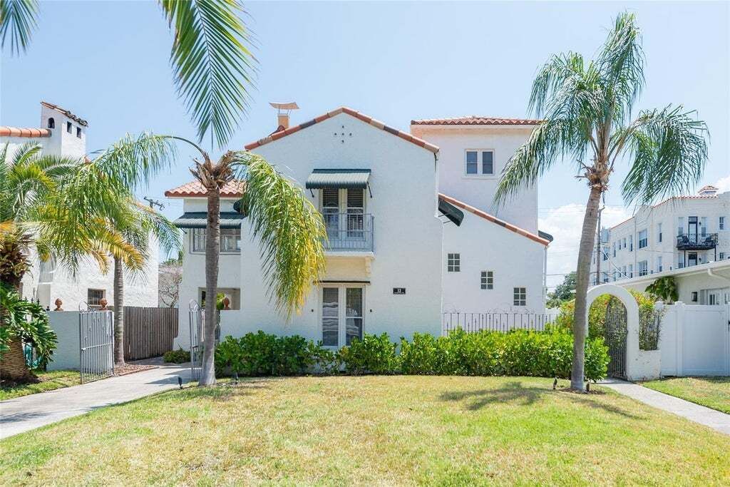 Property photo 1 of 20