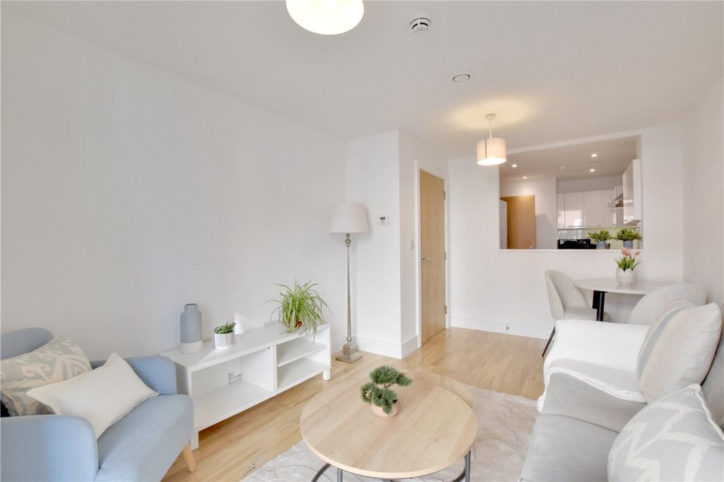 Property photo 3 of 12 Picture No. 24