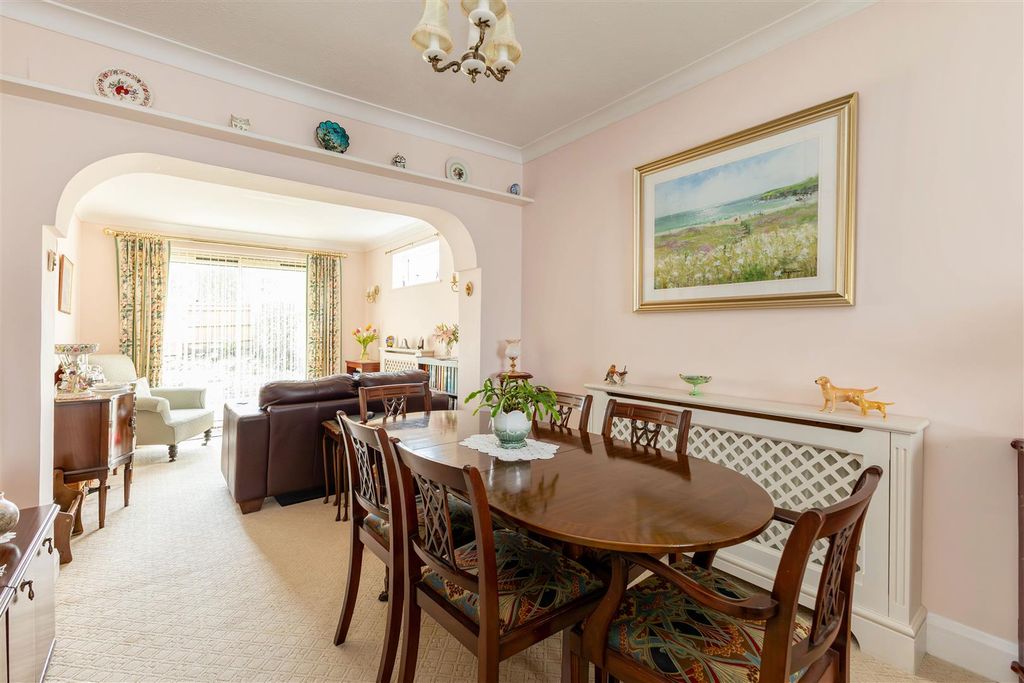 Property photo 3 of 22 Img_0956.Jpg