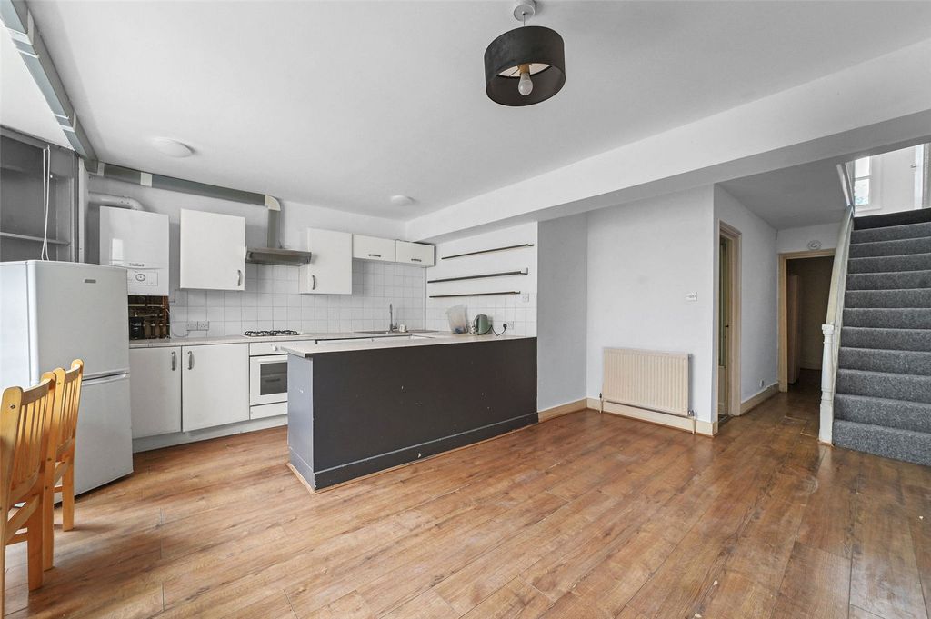 Property photo 1 of 13 Kitchen/Reception