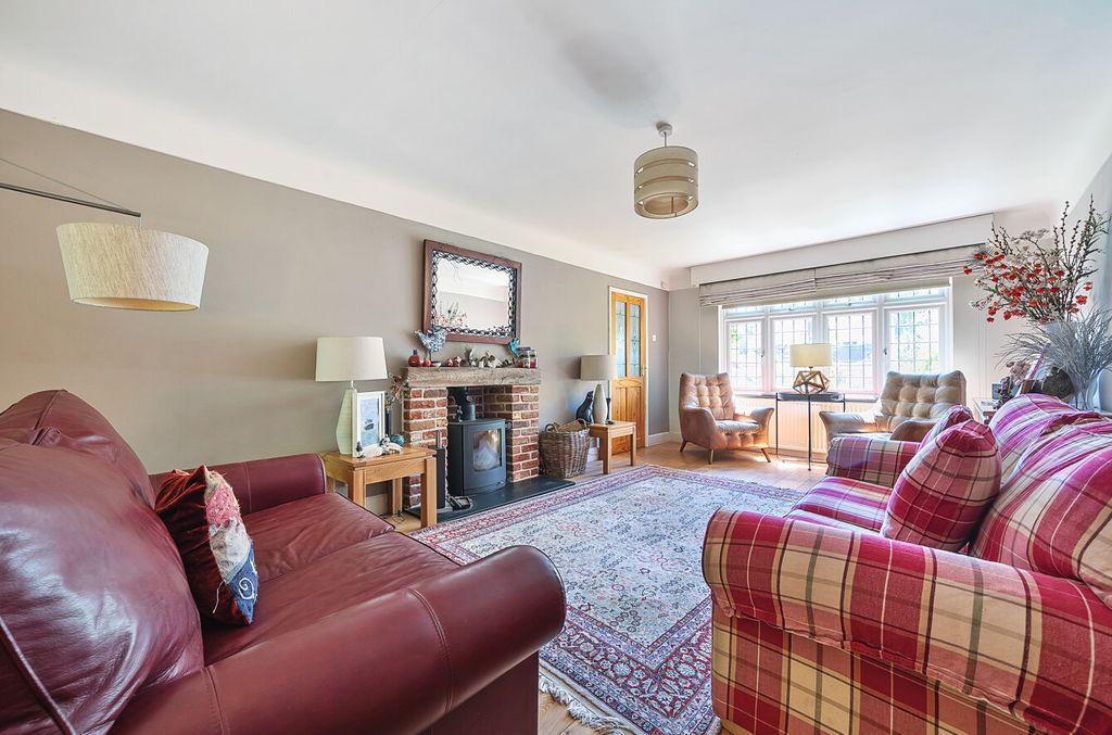 Property photo 2 of 13 1296699 (2).Jpg