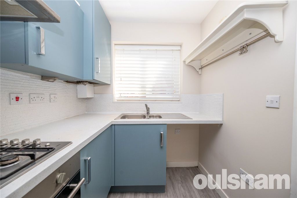 Property photo 2 of 16 Picture No. 02