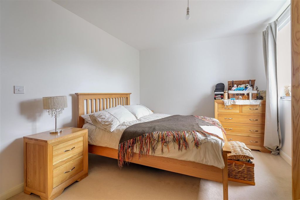Property photo 3 of 15 Img (8).Jpg
