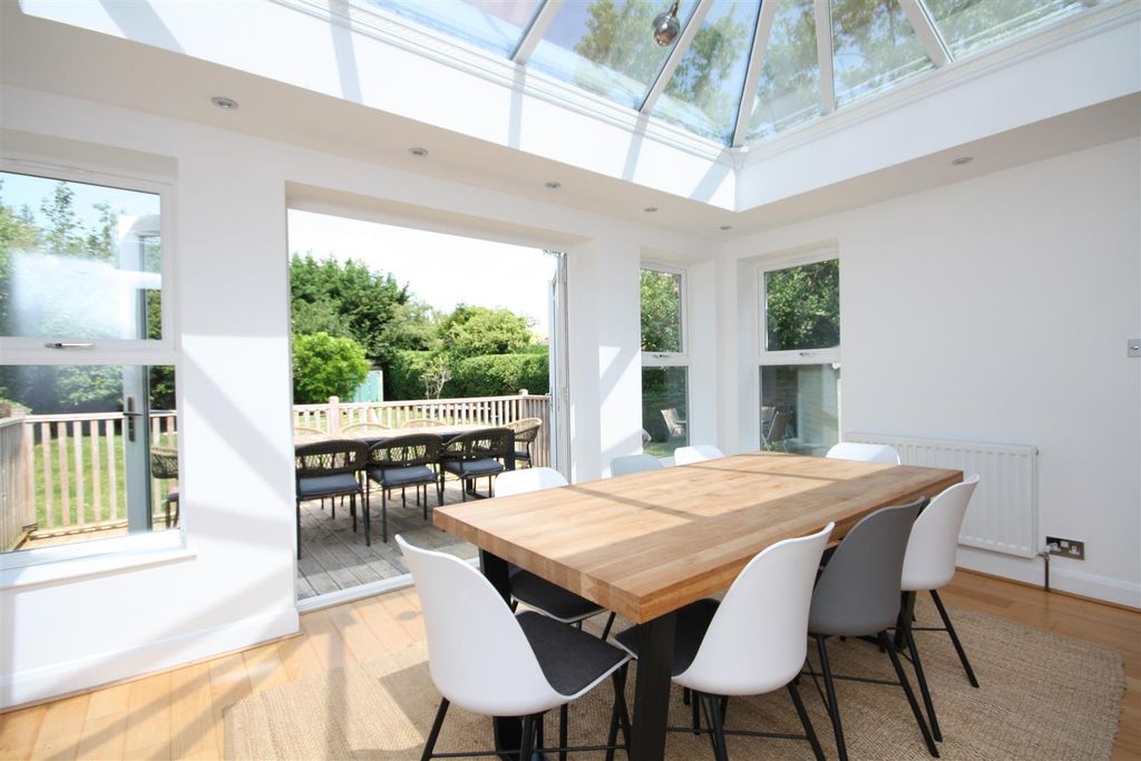 Property photo 2 of 18 Open Plan Dining Inside Outside.Jpg
