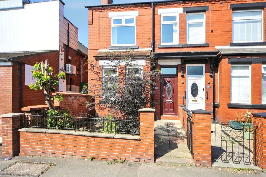 Property photo 1 of 16