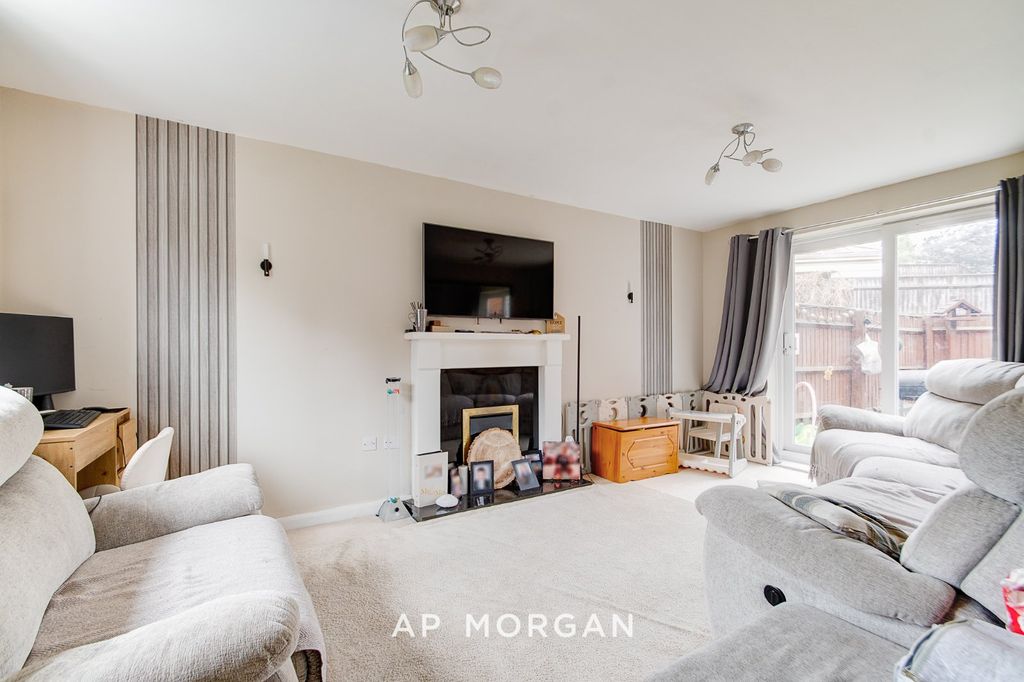 Property photo 2 of 10 Picture No. 08
