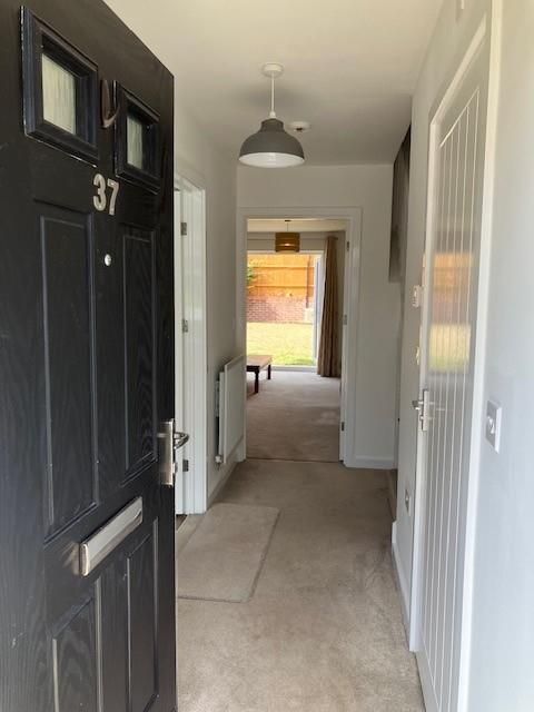 Property photo 3 of 21 Entrance Hallway.Jpg