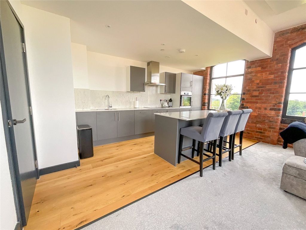 Property photo 2 of 14 Picture No. 61