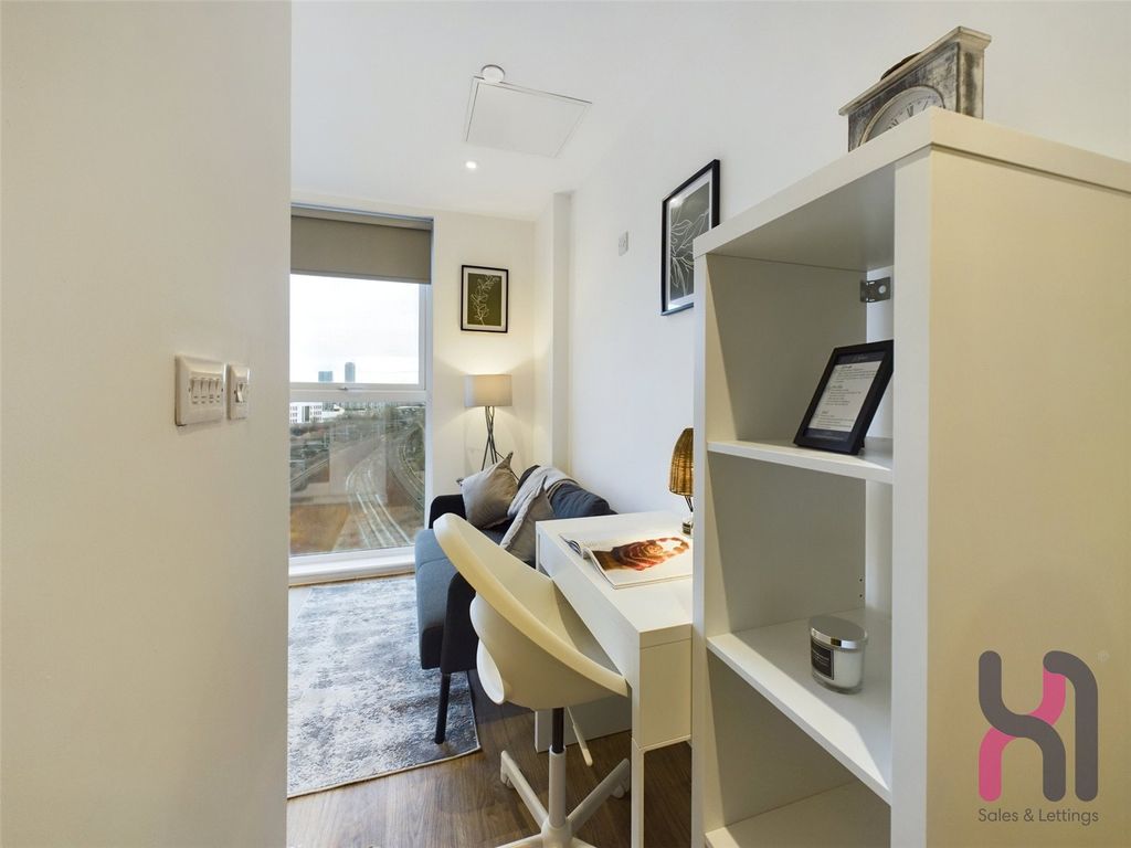 Property photo 3 of 15 Picture No. 06