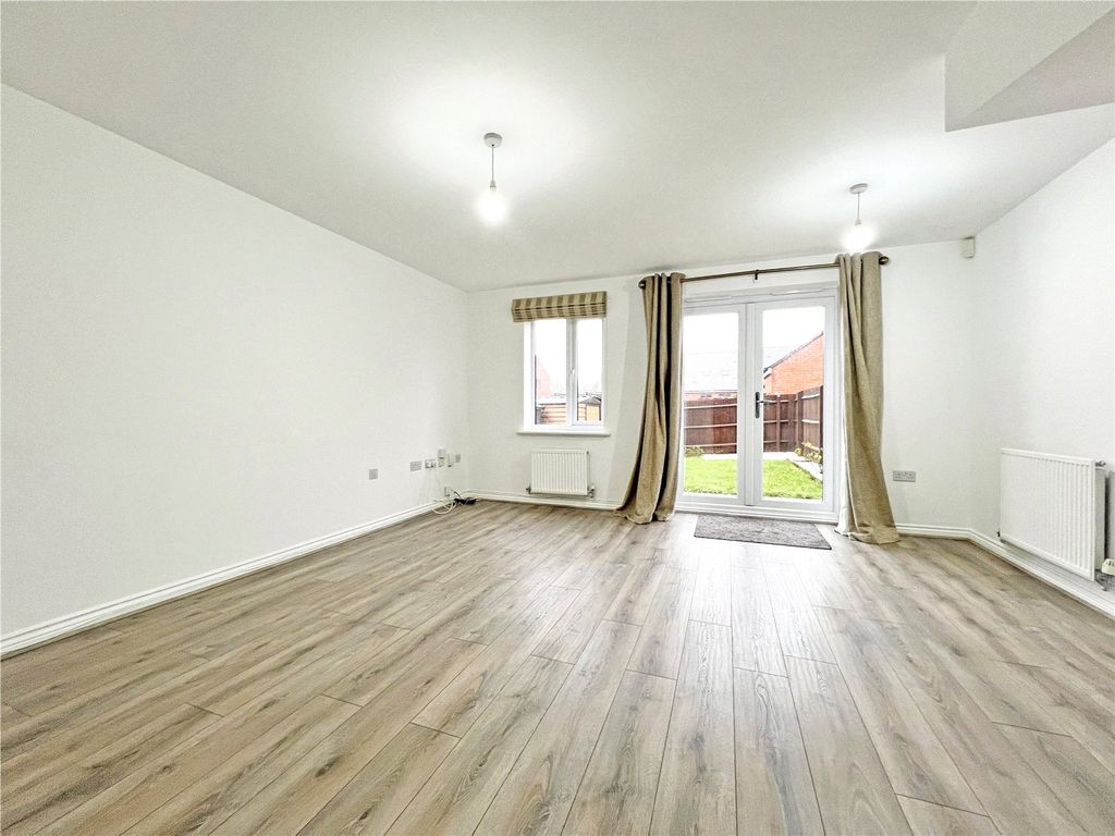 Property photo 2 of 10 Picture No. 22