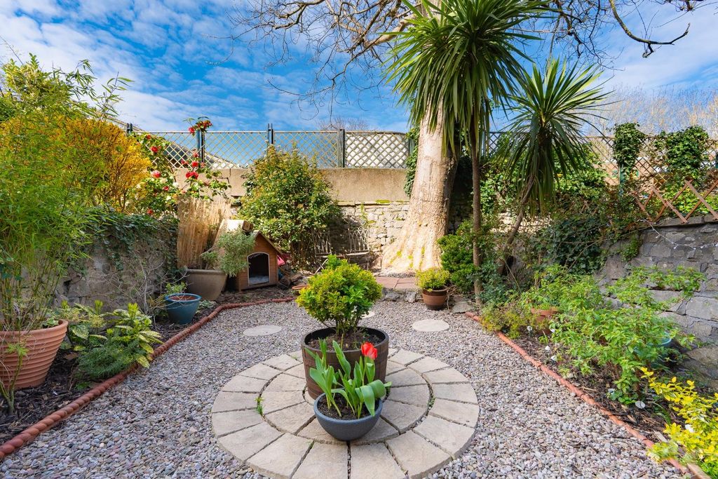 Property photo 3 of 18 Olh04848-Hdr.Jpg