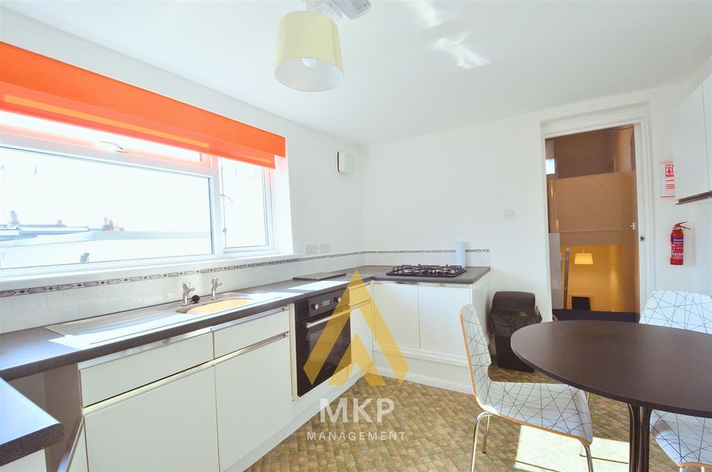 Property photo 2 of 10 2.Png