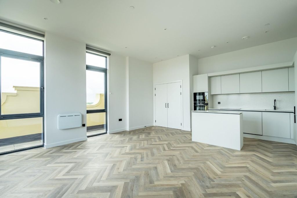 Property photo 2 of 19 A Cocoa Suites (9 Of 13).Jpg