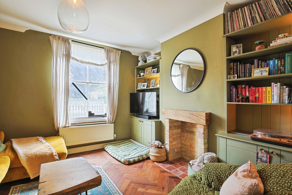 Property photo 3 of 15 Pbox-Img.Jpg