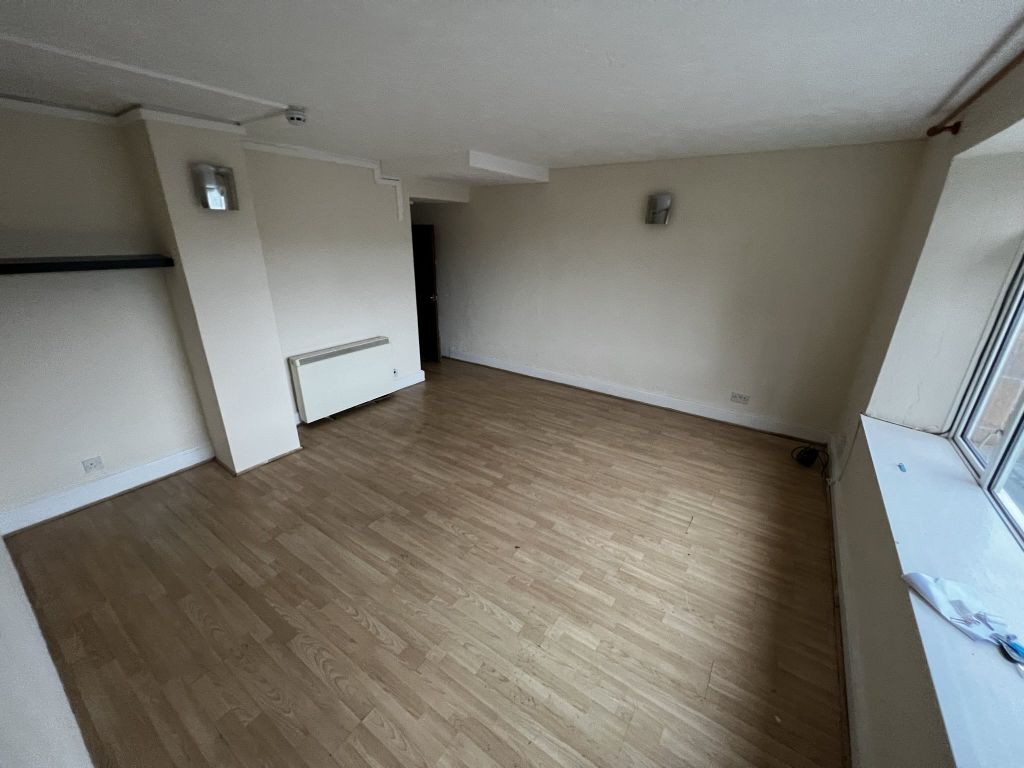 Property photo 2 of 6 Img_6363