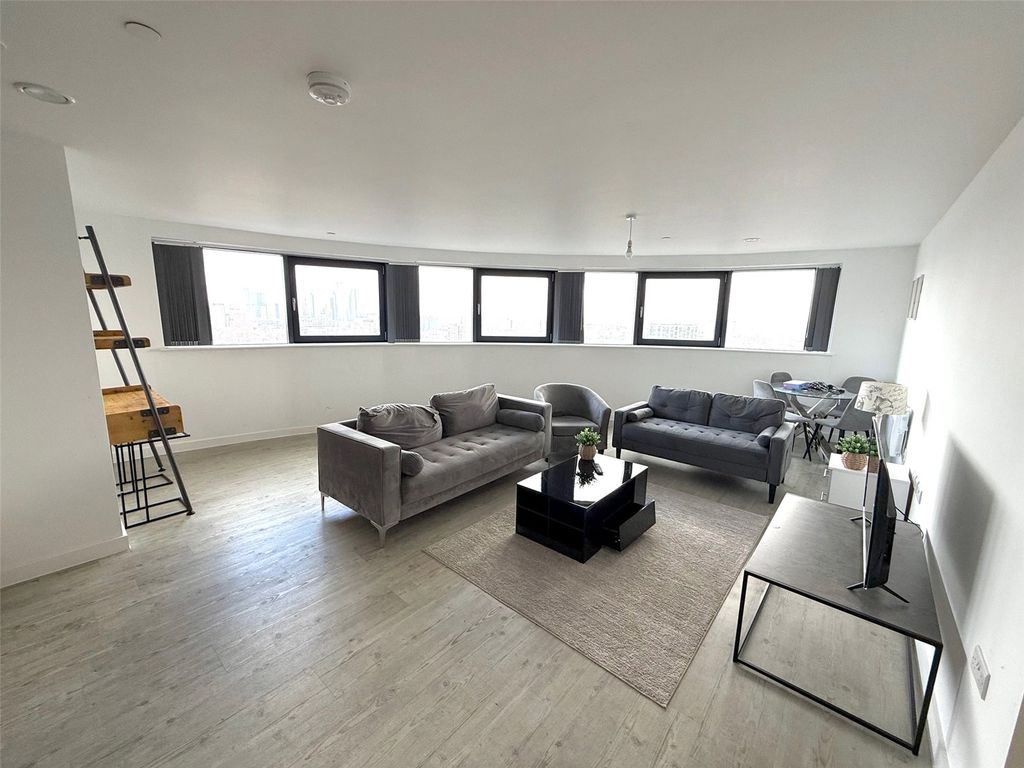 Property photo 1 of 8 Picture No. 10