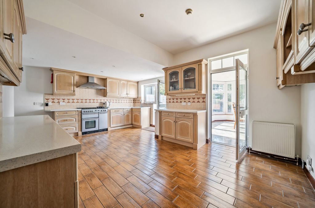 Property photo 3 of 25 1336887-24-68A88B...