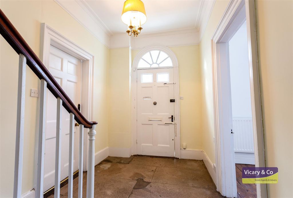 Property photo 2 of 12 Hall.Jpg