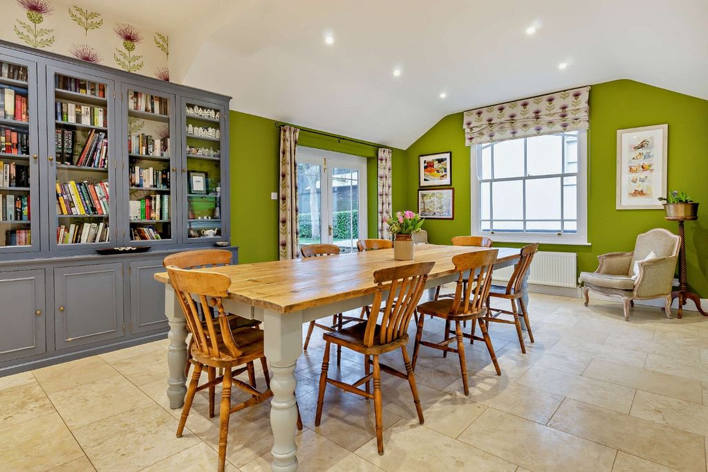 Property photo 3 of 17 Dining Room