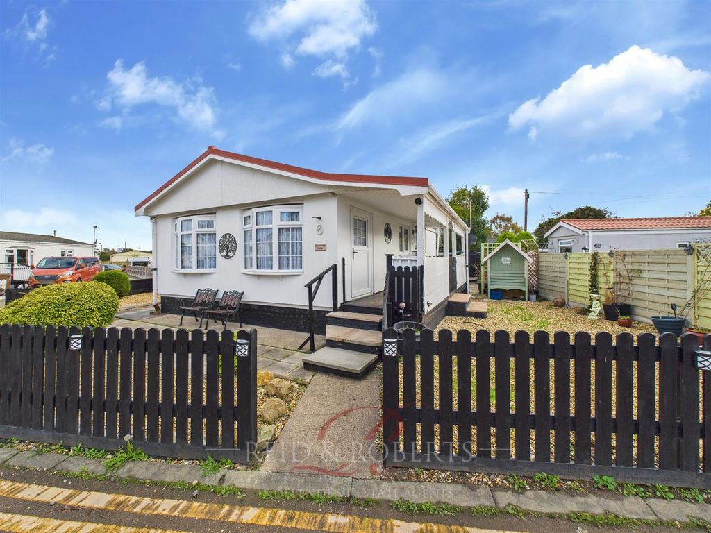 Property photo 1 of 15 Cam04884G0-Pr0096-Still003.Jpg