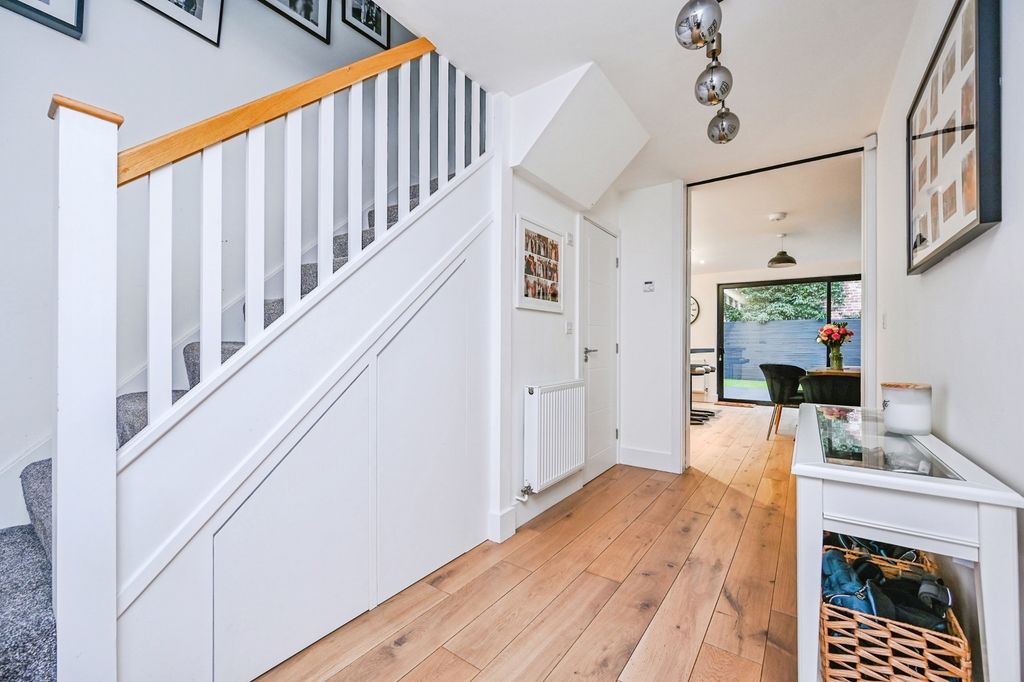 Property photo 2 of 22 Pbox-Img.Jpg