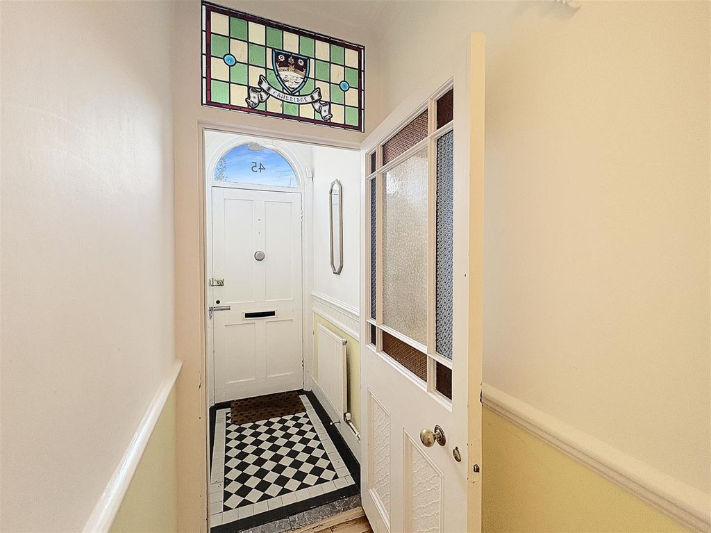 Property photo 3 of 23