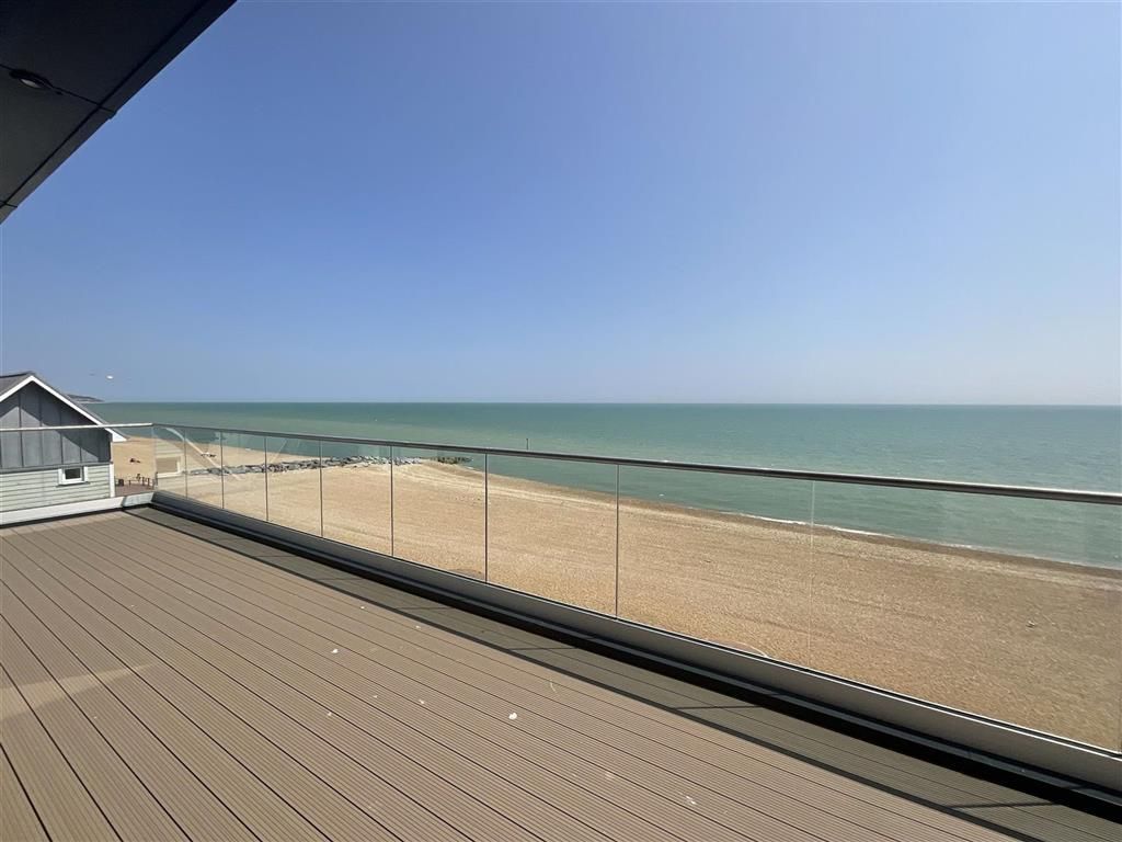 Property photo 2 of 17 Balcony
