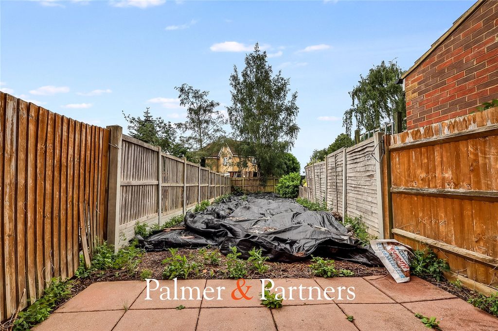 Property photo 3 of 11 Picture No. 12