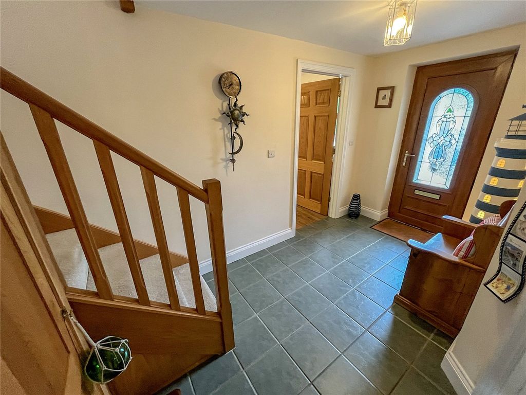 Property photo 2 of 26 Picture No. 19