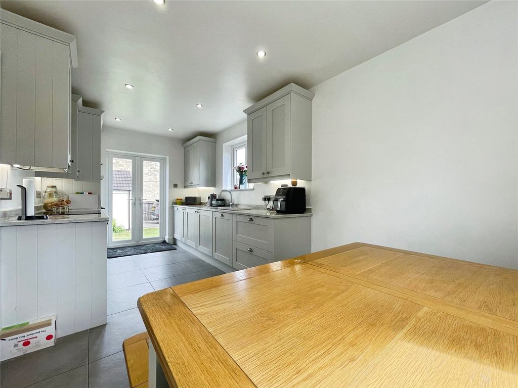 Property photo 3 of 12 Picture No. 05