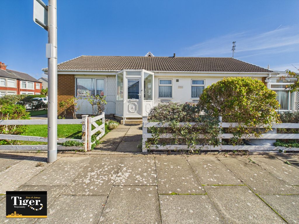 Property photo 1 of 18 Cam01931G0-Pr0414-Still013