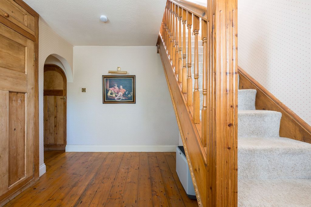 Property photo 3 of 34 Hallway